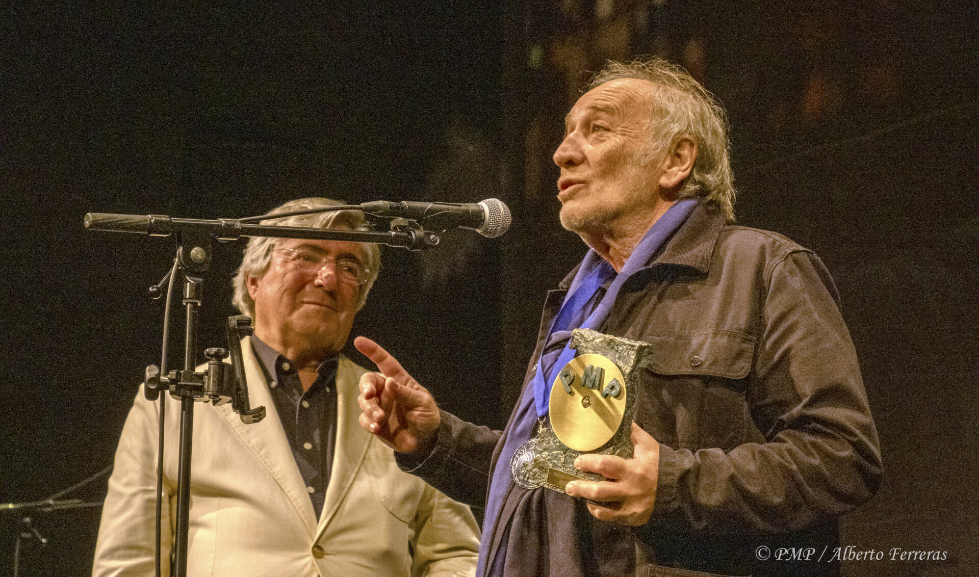 Premio a Pablo Abraira