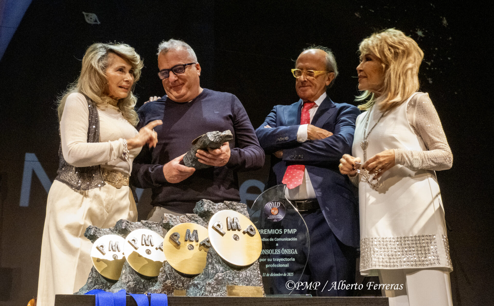 PREMIO DE HONOR A FERNANDO NAVARRETE